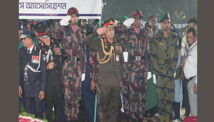 ভাষা শহীদদের প্রতি শ্রদ্ধা জানালেন বিজিবি মহাপরিচালক