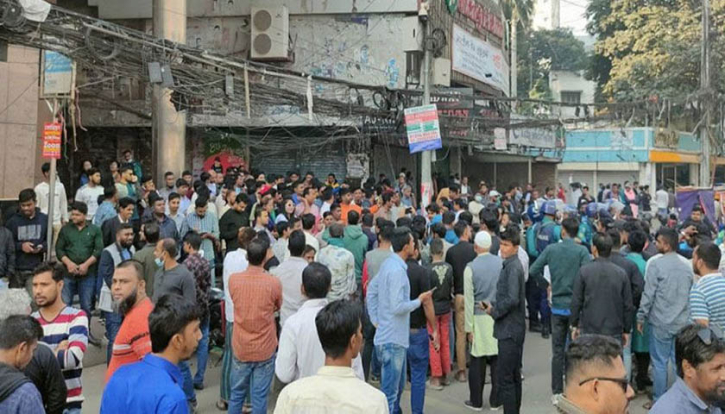 নয়াপল্টনে জড়ো হয়েছেন বিএনপির নেতাকর্মীরা