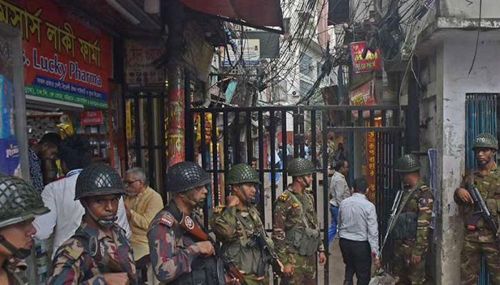 খুলছে হাজারী গলির দোকান, জব্দ সিসিটিভির হার্ডডিস্ক