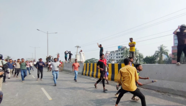 তিন কলেজ শিক্ষার্থীদের সং*ঘর্ষে রণক্ষেত্র যাত্রবাড়ি