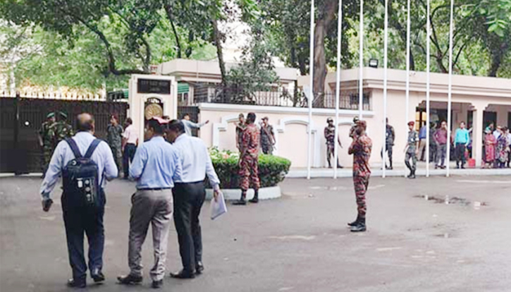 যমুনায় অনানুষ্ঠানিক বৈঠকে উপদেষ্টা পরিষদ