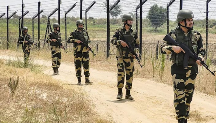 বাংলাদেশ সীমান্তে হঠাৎ ‘অপস অ্যালার্ট’ মহড়া শুরু বিএসএফের